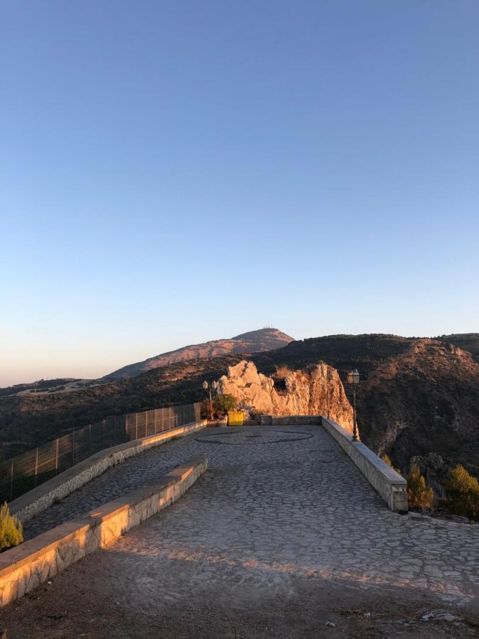 Casa Paradiso Castronuovo di Sicilia 外观 照片