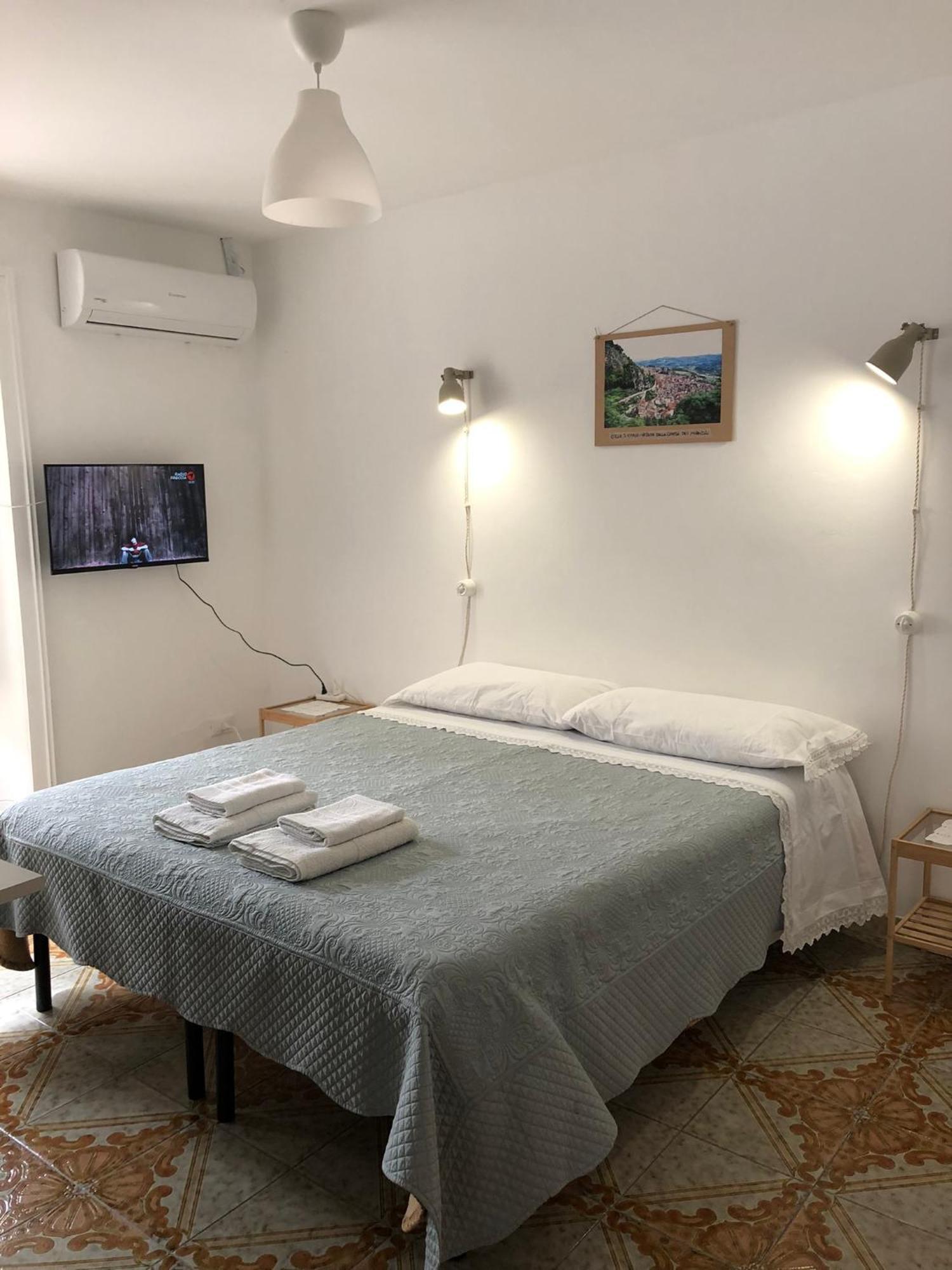 Casa Paradiso Castronuovo di Sicilia 外观 照片